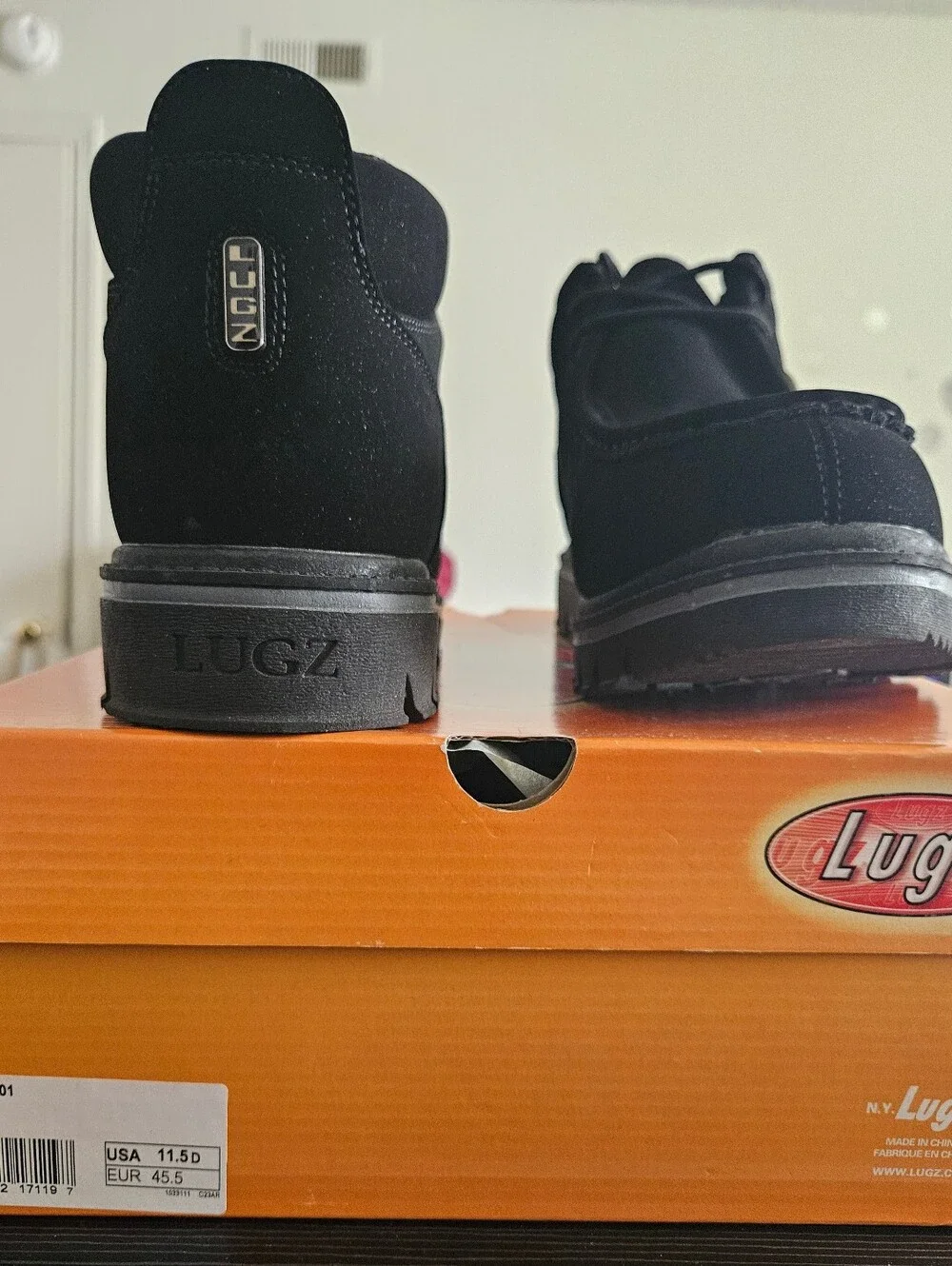 Lugz Black Chukka Fringe Boots